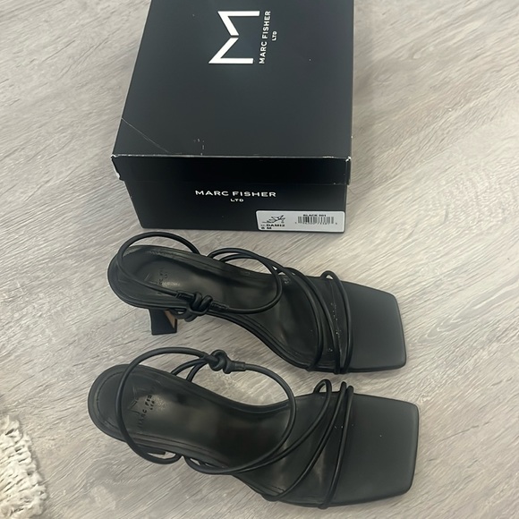 Marc Fisher black heels - Picture 1 of 6